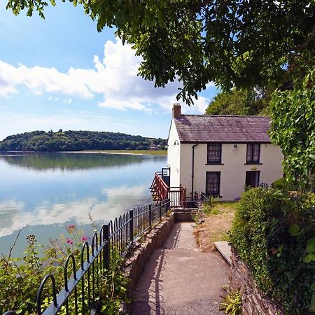 York Lodge- Spacious 3 Bed Bungalow With Wonderful Estuary Views Laugharne Exterior foto